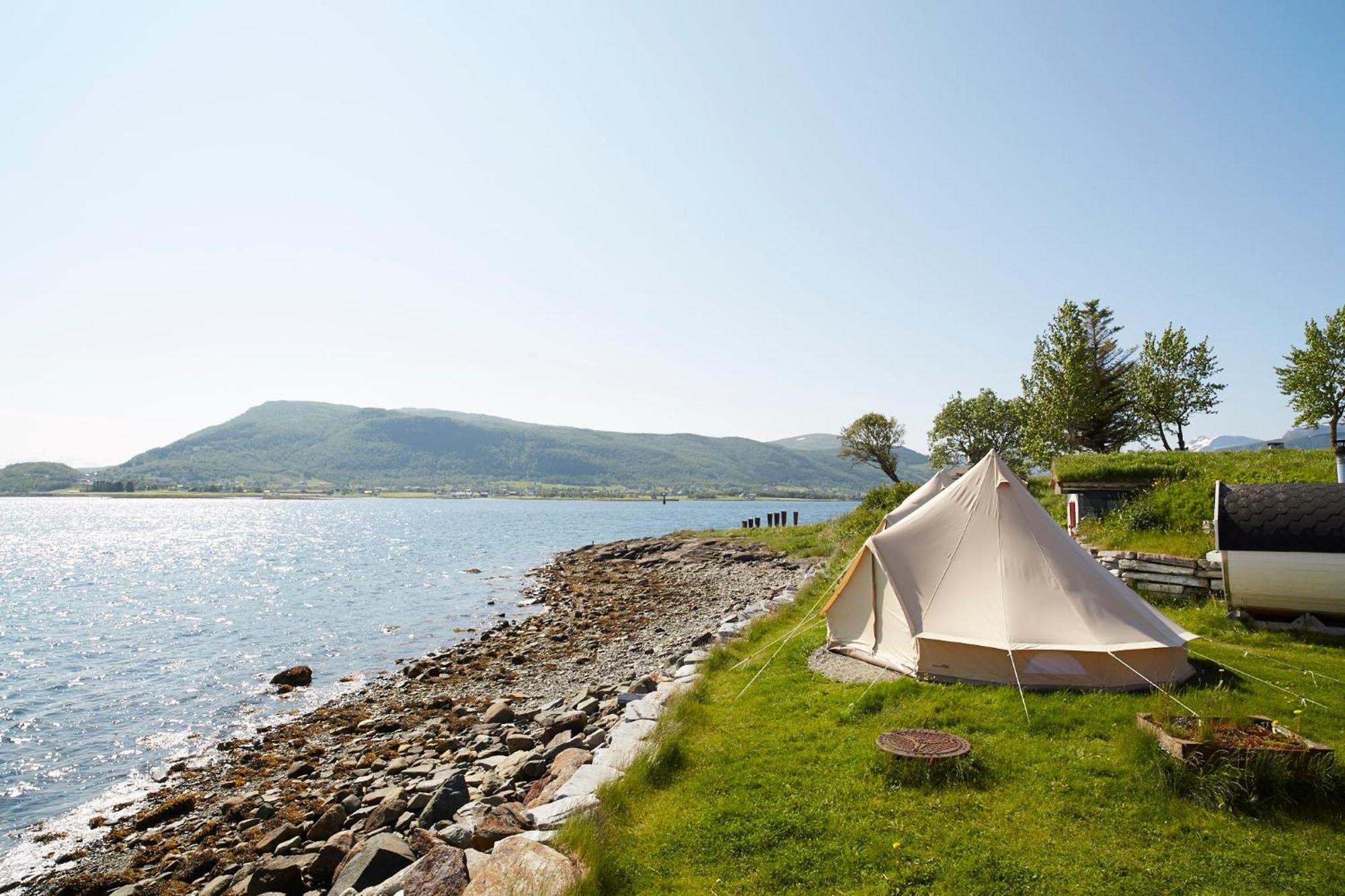 Sandtorgholmen Glamping Екстериор снимка